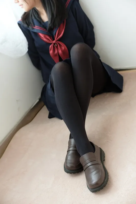 森萝财团 [BETA-024] JK黑丝少女 [64P]插图1